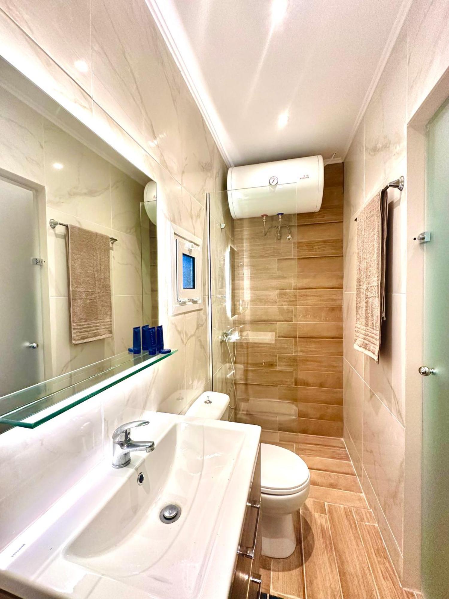 Contessina Al Porto Suite Mantouki Екстериор снимка